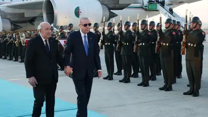 Cumhurbaşkanı Erdoğan, Cezayir Cumhurbaşkanı Tebbun’u havalimanında karşıladı