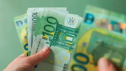 Döviz piyasasında kara çarşamba! Euro 53 TL barajını yıktı geçti