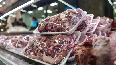 Ankara'da dev gıda operasyonu: 40 ton bozuk et ve kaçak zeytinyağı yakalandı