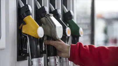Motorin fiyatlarında yeni dönem: Litre fiyatına 1 lira 10 kuruş zam!