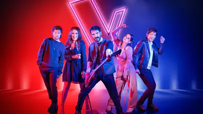 Jüri üyeleri dondu kaldı! Türk Kızı Naz Çavuşoğlu’ndan The Voice van Vlaanderen’da tarihi performans