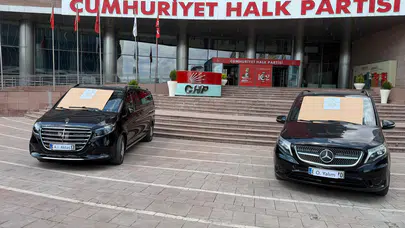 CHP'de 'haram araç' polemiği büyüyor: 'Faturası bizde, arabayı Kılıçdaroğlu kullandı'