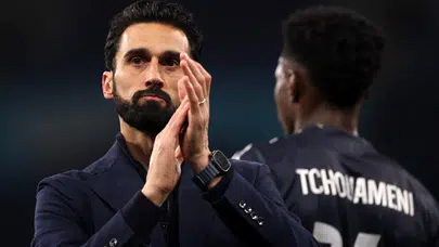 Real Madrid'de devir teslim: Efsane isimden taraftarı üzen veda kararı!