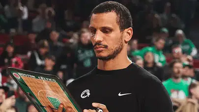 NBA'de yılın koçu belli oldu! 37 yaşındaki deha tarihe geçti