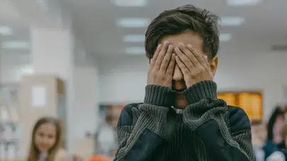 Okullarda 'nezaket' devrimi: Zorbalığa karşı yapay zekalı önlem!