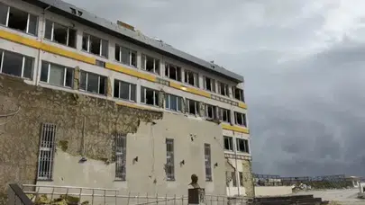 Gaziantep'te süper hücre fırtınası Berrin Topçuoğlu Anadolu Lisesi'ni vurdu