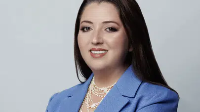 Tarihi Hıdırlık Kulesi'nde Tülin Şahin'li büyüleyici kapanış defilesi