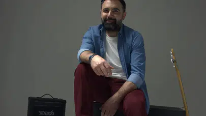 Hem diş hekimi hem müzisyen Anıl Doruk yeni şarkılarını çıkarıyor