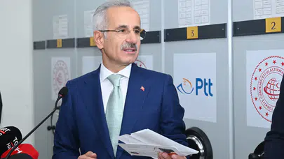 Bakan Uraloğlu duyurdu: Kargoda rekor kırıldı, 1,45 Milyar paket taşındı!