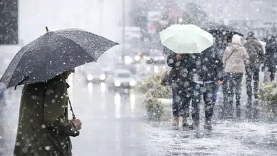 Türkiye’ye yağmur geri dönüyor! İstanbul ve Ankara için kritik saatler