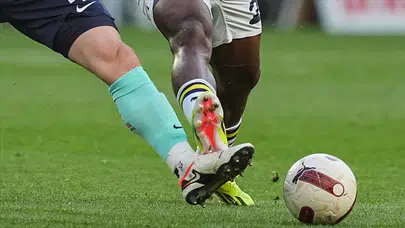 13 Mayıs bugünün maçları neler? Trabzonspor saat kaçta, Barcelona maçı ne zaman, PSG ve City maçı hangi kanalda?