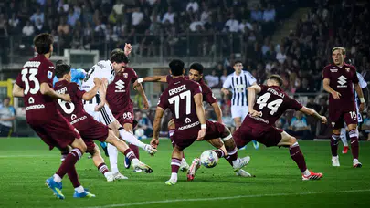 İtalya’da son hafta çılgınlığı: Derbide puanlar paylaşıldı!