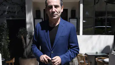 Ferhat Göçer uyardı: Yapay zeka müzik sektöründe 8 milyar dolar kayıp yaratacak