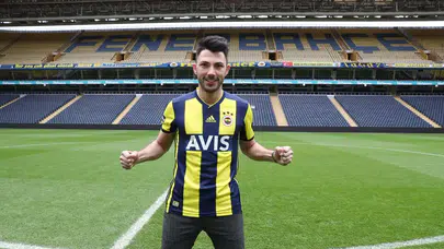 Süper Lig'in eski yıldızı Tolgay Arslan futbola veda etti!