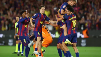 Rashford’dan Messi selamı! 14 yıllık büyü bozuldu, Barcelona şampiyon oldu