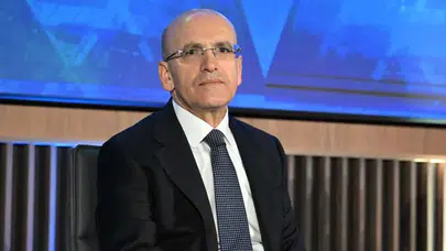 Bakan Şimşek müjdeyi verdi: İhracatta tarihi rekor kırıldı, 275,8 milyar dolar!