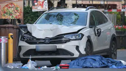Almanya’da araç yayaların arasına daldı: Leipzig’de can pazarı