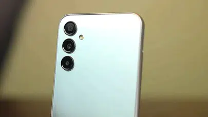 Bitti denilen BlackBerry'den dev geri dönüş: Artık o alanın tek hakimi!