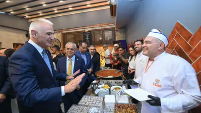Mersin sokaklarında lezzet karnavalı: 46 durak tek rotada buluştu!