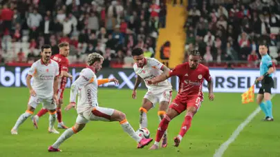 Galatasaray - Antalyaspor maçı muhtemel 11’ler kimler, kadro açıklandı mı, eksikler yedekler ve kart sınırında kimler var?