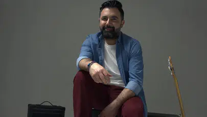 Diş hekimi ve müzisyen Anıl Doruk'tan çifte şarkı sürprizi