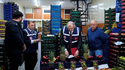 Bayram sofrasına ‘fahiş fiyat’ ayarı: İstanbul’un dev hallerinde operasyon için düğmeye basıldı!
