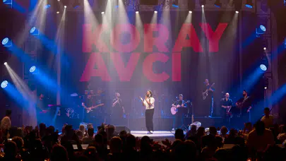 Koray Avcı Kıbrıs’ta 2 bin kişiyi coşturdu: Sahneden sonra açık denize açılıyor