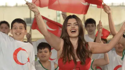 Begüm Polat’tan Türk futbolunun zafer ruhuna özel marş