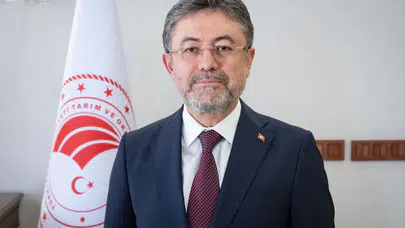Bakan Yumaklı’dan üreticiye vefa dolu kutlama: Toprağın kahramanlarına büyük selam!