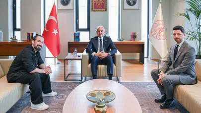 Bakan Ersoy ve Doğukan Manço Barış Manço’nun kültürel mirasını görüştü!