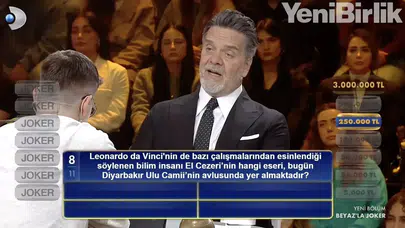 Leonardo da Vinci'nin de bazı çalışmalarından esinlendiği söylenen bilim insanı El Cezeri'nin hangi eseri bugün Diyarbakır Ulu Camii'nin avlusunda yer almaktadır?