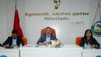 'İyi ki AK Parti’ye geçmişim!' Serik Belediye Başkanı Kadir Kumbul köprüleri attı!