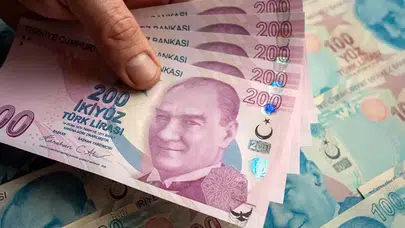 Bayram öncesi hesaplar dolacak! Emekli ikramiyesinde takvim netleşiyor