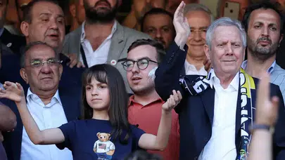 Aziz Yıldırım geri döndü: Kızı Yaz Yıldırım’dan olay paylaşım!