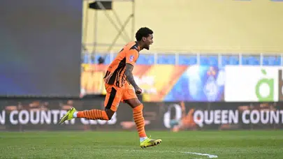 Arda Turan Ukrayna'yı fethetti: Kiev deplasmanında şampiyonluk dansı!