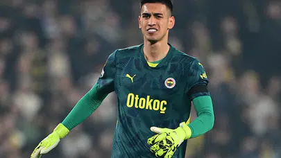 Fenerbahçe'de Kaleci Depremi! Yollar Kesin Olarak Ayrılıyor!