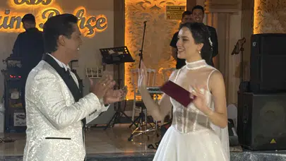 Oyuncu Boğaç Aksoy ve Yaşam Ezgi Aksoy İzmir’de evlendi
