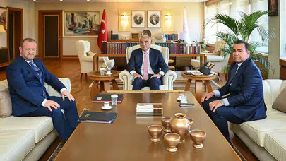 Yayıncılıkta yeni dönem: Bakan Ersoy ve RTÜK Başkanı Daniş’ten kritik zirve!