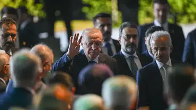 AK Parti'ye 2 isim daha katılıyor! Listede belediye başkanları da var!