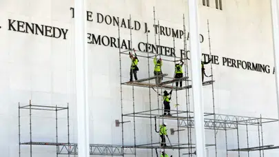Washington'da Trump depremi: Mahkeme kararıyla adı resmen silindi!