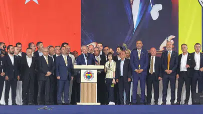 Fenerbahçe'de transfer kasırgası: Aziz Yıldırım rotayı Ada'ya çevirdi!