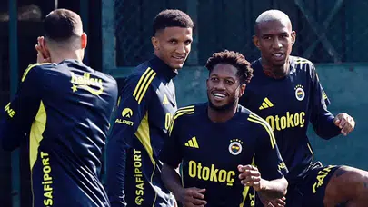 Fenerbahçe'de şok ayrılık iddiası! Yıldız isim yeni kulübüyle anlaştı!