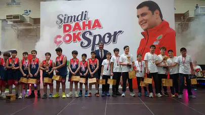 Eğitim ve spor el ele verdi: Şehitkamil’de bin 43 sporcuya dev ödül töreni