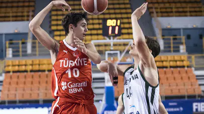 Babasının oğlu! Ömer Kutluay’dan FIBA Dünya Kupası’nda tarihi başlangıç