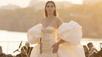 Antalya Fashion Week, tarihi Hıdırlık Kulesi'nde Cihan Nacar defilesiyle son buldu