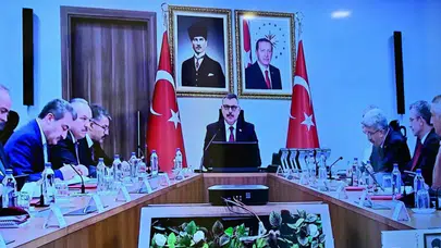 Sokak hayvanları için yeni dönem: Bakanlık başkanlığında kritik zirve!