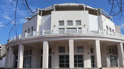 BAŞLIK: Akçakoca Belediyesi yolsuzluk soruşturması sonrası AK Parti'ye geçti