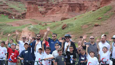 Erzurum’un saklı cennetinde farkındalık turu: protokol de pedalladı