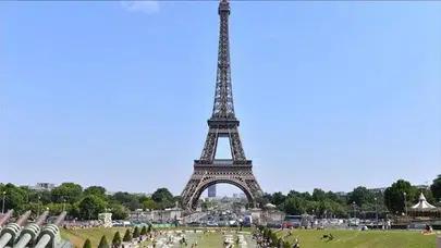 Paris’te kabus günü: Aşırı sıcaklar 109 can aldı!