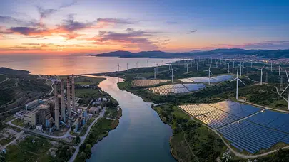Enerjide tarihi kırılma: Doğal Gaz tahtını yenilenebilir enerjiye kaptırıyor!